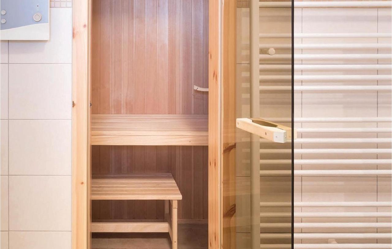 Beautiful Apartment In Rechlin With Sauna Kültér fotó